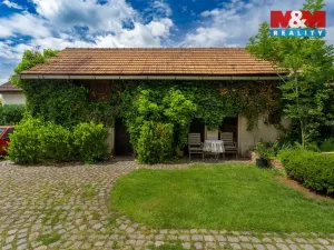Prodej rodinného domu, Kněžmost - Koprník, 250 m2
