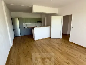 Pronájem bytu 2+kk, Kladno, Vojtěcha Lanny, 59 m2