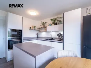 Prodej bytu 3+kk, Poděbrady, Slunečná, 78 m2