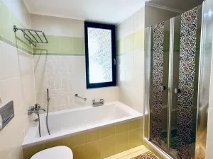 Prodej bytu 3+kk, Karlovy Vary, Pražská silnice, 102 m2