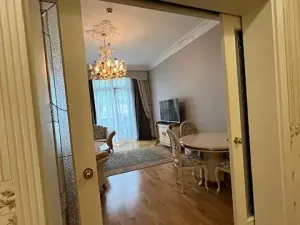 Prodej bytu 4+1, Karlovy Vary, Divadelní náměstí, 145 m2