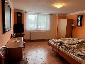 Prodej zemědělské usedlosti, Štědrá, 1787 m2