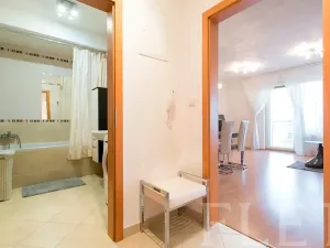 Pronájem bytu 1+kk, Praha - Letňany, Pavla Beneše, 39 m2