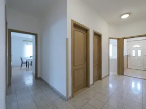 Prodej rodinného domu, Řevnice, Na Jamech, 191 m2
