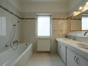 Prodej rodinného domu, Řevnice, Na Jamech, 191 m2