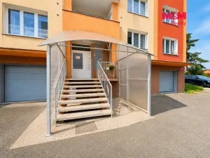 Prodej bytu 2+1, Karlovy Vary - Doubí, Jahodová, 65 m2