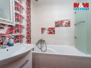 Prodej bytu 4+1, Hradec Králové - Nový Hradec Králové, Mandysova, 71 m2