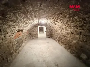 Prodej obchodního prostoru, Jablonec nad Nisou, Anenské náměstí, 81 m2