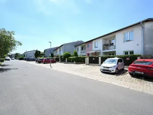 Pronájem bytu 2+kk, Vestec, U Strouhy, 62 m2
