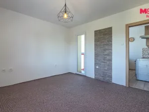 Pronájem bytu 2+1, Kladno, Petrohradská, 48 m2