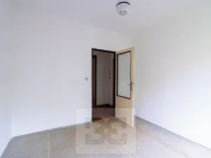 Pronájem bytu 3+1, Praha - Kobylisy, Kyselova, 64 m2
