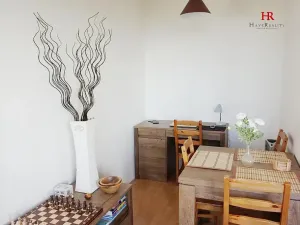 Pronájem bytu 1+kk, Praha - Troja, Hnězdenská, 39 m2