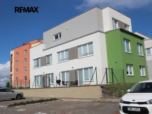 Pronájem garážového stání, Kolín, Antonína Dvořáka, 12 m2