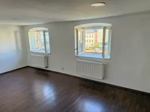 Pronájem bytu 2+kk, Liberec, nám. Soukenné, 52 m2