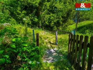 Prodej chalupy, Staré Křečany - Kopec, 110 m2
