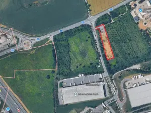 Pronájem komerčního pozemku, Praha, 2000 m2