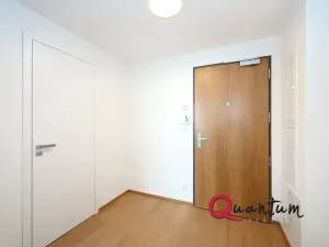 Pronájem bytu 2+kk, Praha - Hrdlořezy, V třešňovce, 46 m2