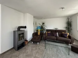 Prodej rodinného domu, Libá, 190 m2