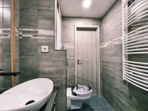 Prodej bytu 3+1, Kadaň, Školní, 56 m2