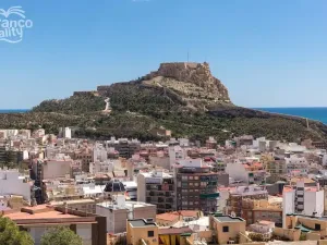 Prodej bytu 3+kk, Alicante, Španělsko, 83 m2