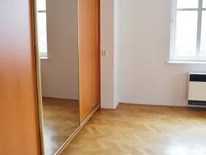 Pronájem bytu 2+1, Praha - Žižkov, Ostromečská, 80 m2