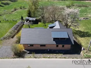 Prodej rodinného domu, Rovensko pod Troskami, 252 m2