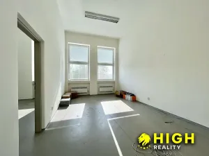 Pronájem kanceláře, Dýšina, 490 m2