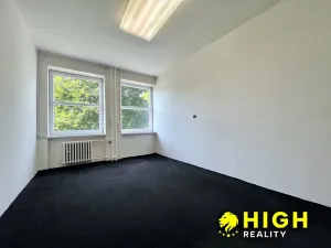 Pronájem kanceláře, Dýšina, 490 m2