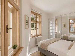 Pronájem bytu 3+1, Praha - Malá Strana, Všehrdova, 80 m2