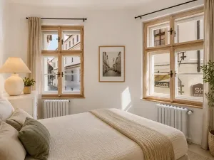 Pronájem bytu 3+1, Praha - Malá Strana, Všehrdova, 80 m2