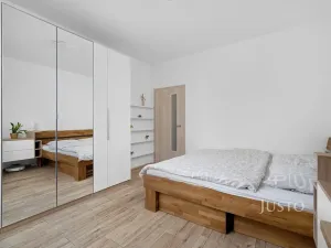 Prodej bytu 3+kk, Rosice, Karla IV., 77 m2