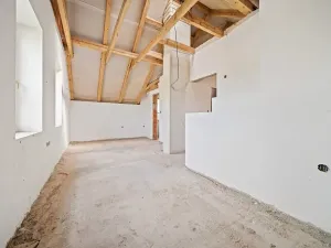 Prodej obchodního prostoru, Jičín, 286 m2