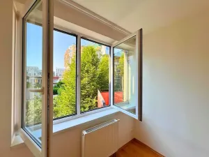 Pronájem bytu 2+kk, Praha - Vysočany, Poděbradská, 52 m2