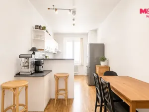 Prodej bytu 3+1, Praha - Vysočany, Podnádražní, 93 m2