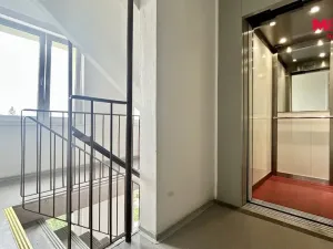 Pronájem bytu 2+kk, Poděbrady - Poděbrady II, Dr. Horákové, 43 m2
