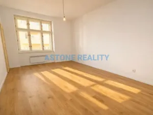 Pronájem bytu 2+kk, Praha - Vršovice, Bulharská, 58 m2
