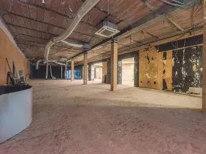 Pronájem obchodního prostoru, Pardubice, třída Míru, 390 m2