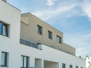 Prodej bytu 1+kk, Praha - Satalice, Za Novákovou zahradou, 32 m2