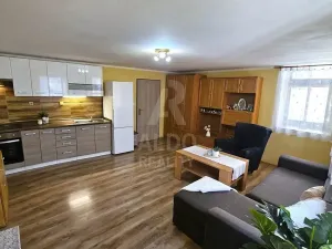Prodej atypického bytu, Kamenice nad Lipou, Dobšova, 87 m2