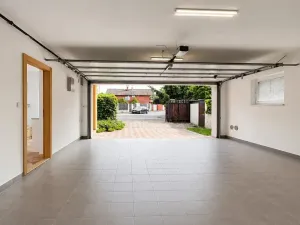 Prodej rodinného domu, Praha - Pitkovice, Klouzková, 181 m2