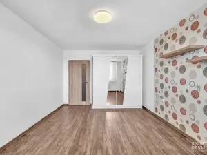 Pronájem bytu 2+kk, Hradec Králové, třída Edvarda Beneše, 49 m2