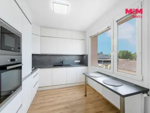 Pronájem bytu 3+1, Nýřany, Benešova třída, 68 m2