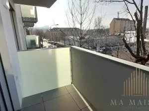Pronájem bytu 1+kk, Praha - Holešovice, Na Maninách, 33 m2