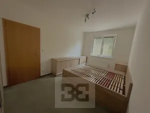 Pronájem bytu 2+kk, Praha - Pitkovice, Křemenáčová, 49 m2