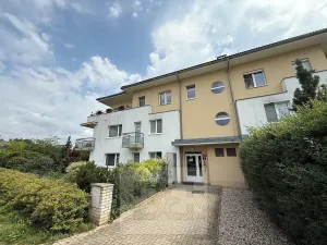 Pronájem bytu 2+kk, Praha - Pitkovice, Křemenáčová, 49 m2