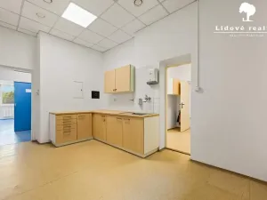 Prodej ordinace, Rožnov pod Radhoštěm, Lesní, 274 m2