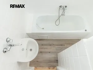 Prodej bytu 1+1, Čistá, nám. Václavské, 43 m2
