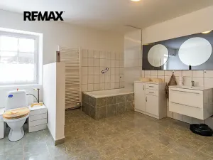 Prodej rodinného domu, Žandov, 296 m2