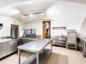 Prodej restaurace, Dobšice, Lahoferova, 218 m2