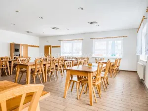Prodej restaurace, Dobšice, Lahoferova, 218 m2